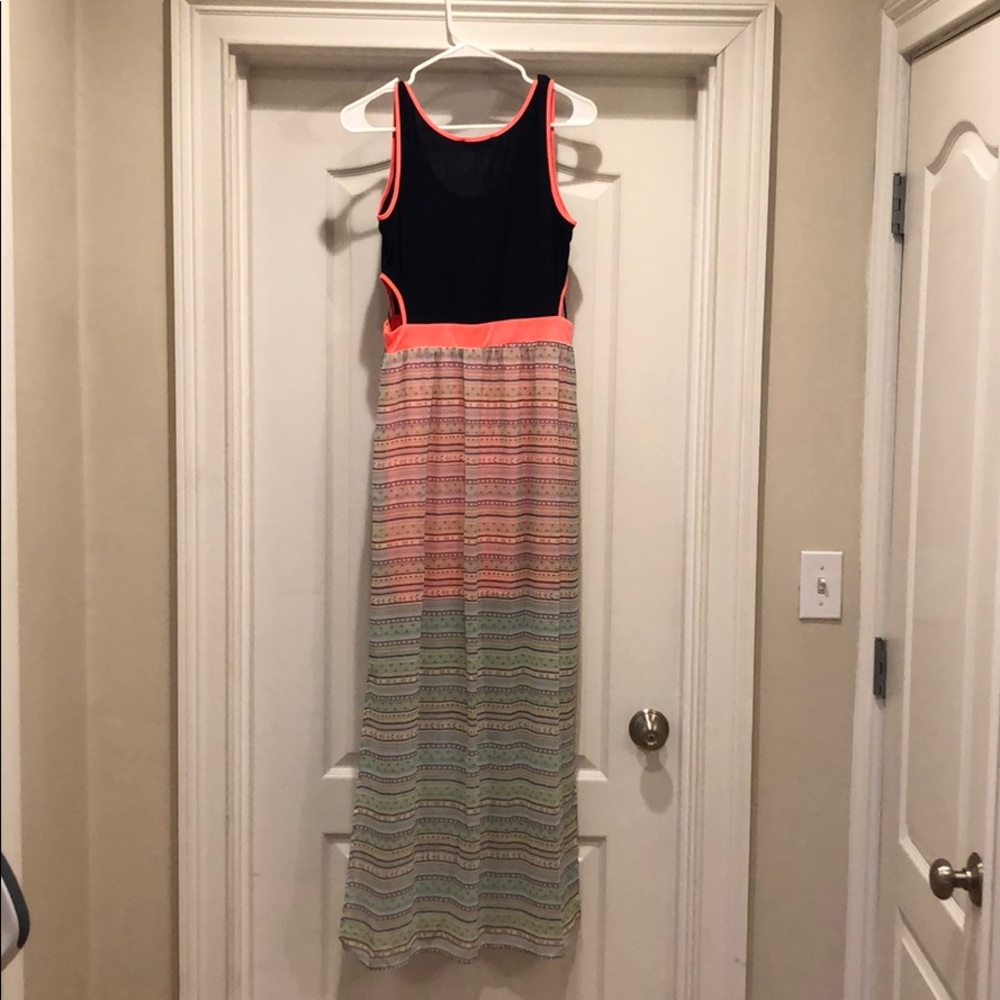 Maxi Dress - Picture 2 of 4